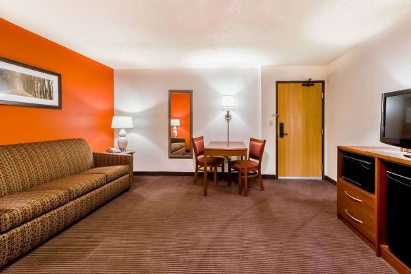 AMERICINN CHMBRLN (Chamberlain)
